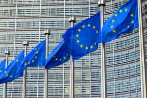 Scan des messages dans l’UE : feu vert temporaire jusqu’en avril 2028